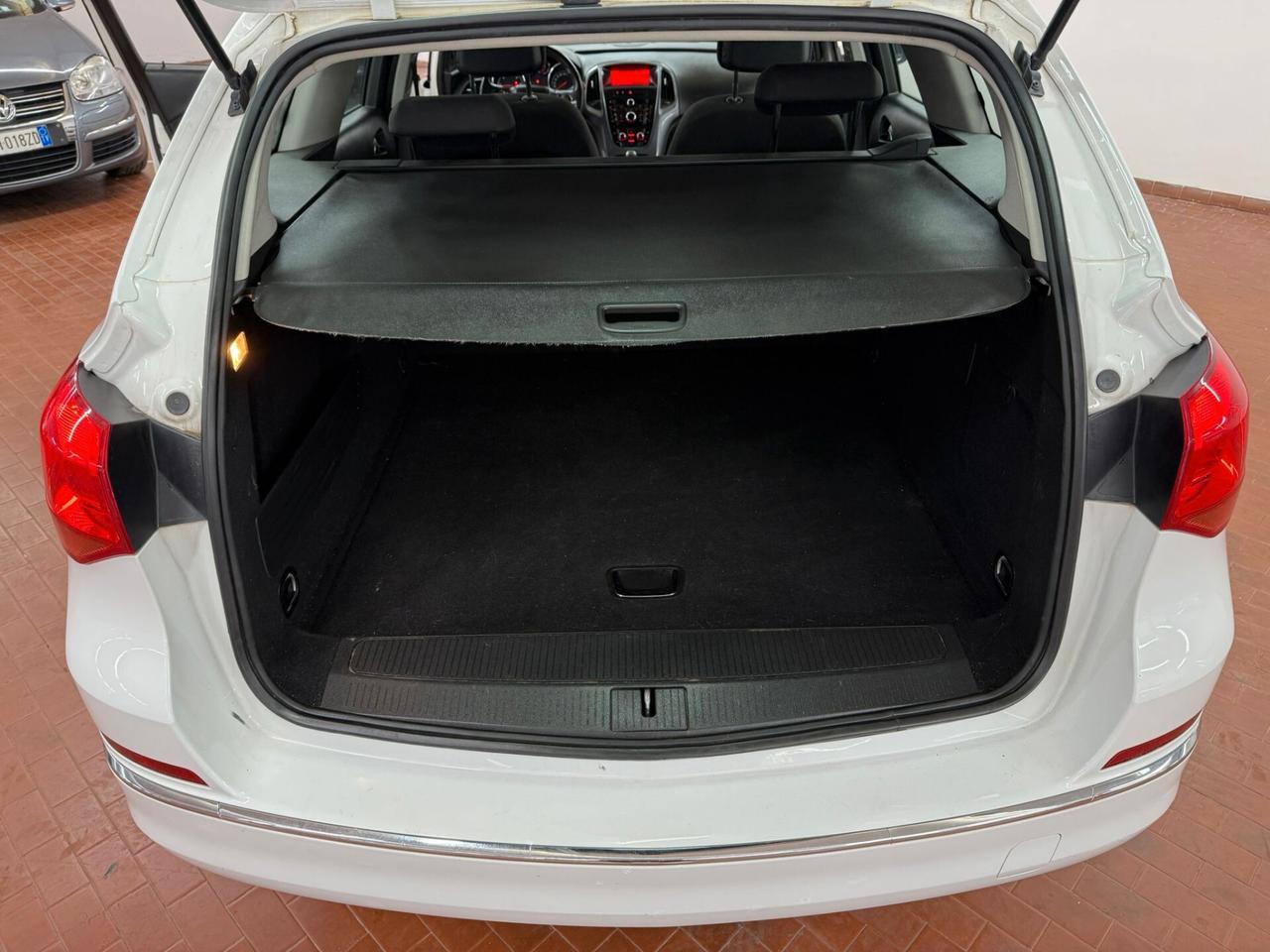 Opel Astra 1.7 CDTI 110CV EcoFLEX S&S Sports Tourer Cosmo Fleet