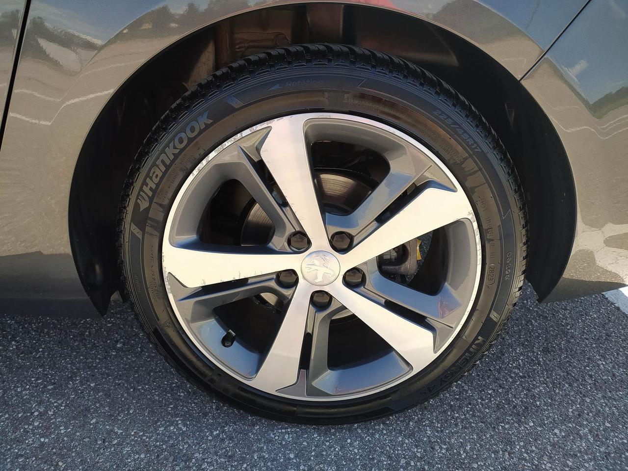 Peugeot 308 Tech Edition 1.5 Blue HDI 130 #6400