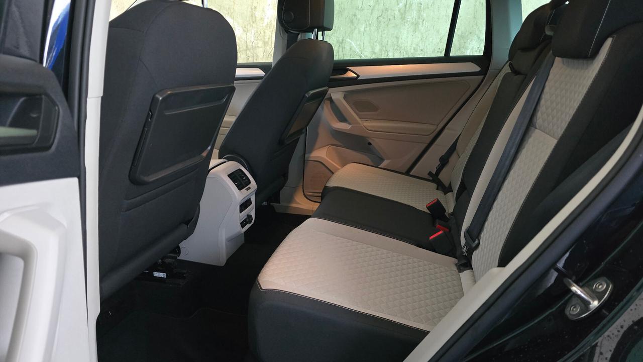 Volkswagen Tiguan 2.0 TDI SCR DSG Business BlueMotion Technology