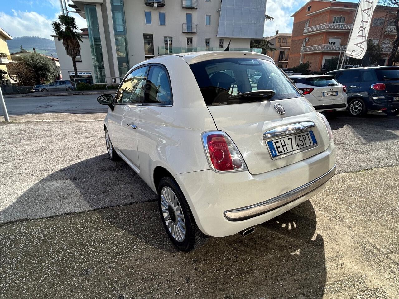 Fiat 500 1.3 MJ ( DIESEL) LOUNGE “ Neopatentati “