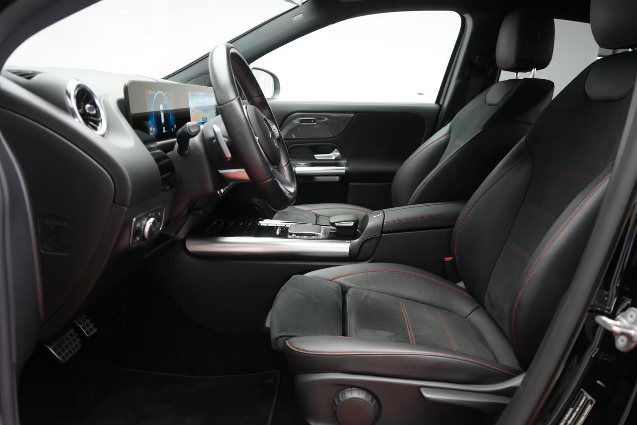 Mercedes-benz GLA 200 Automatic AMG - KAMERA - LED - NAVI