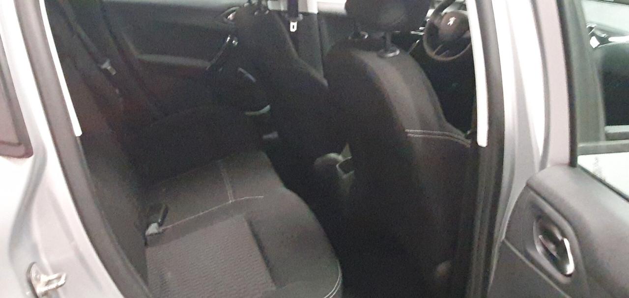Peugeot 208 HDi 75cv Active