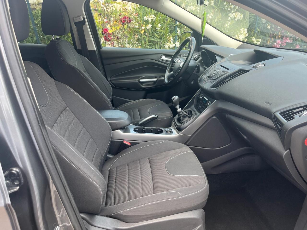 Ford Kuga 2.0 TDCI Titanium