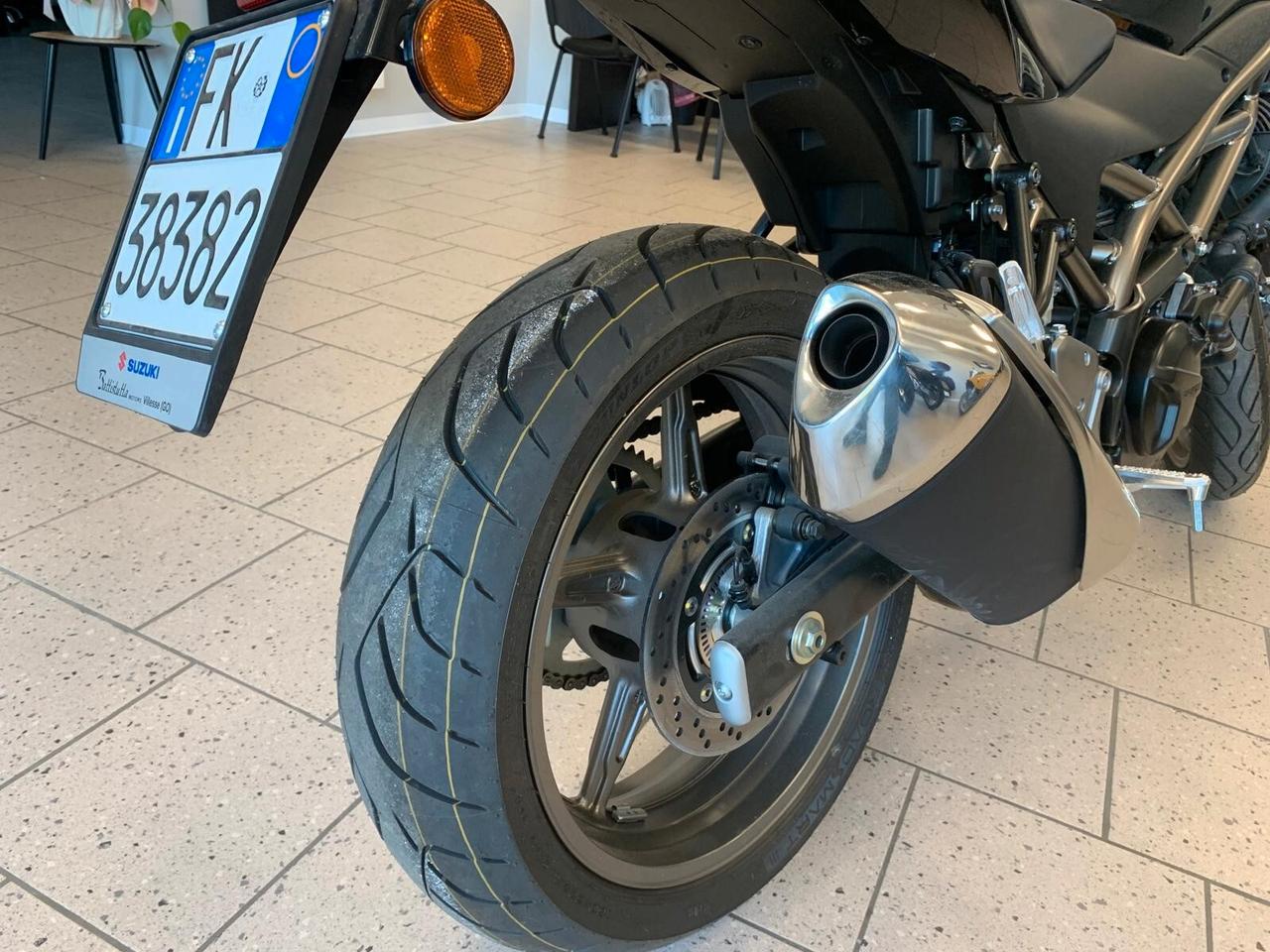 Suzuki SV 650 km 0 Unicoprop.