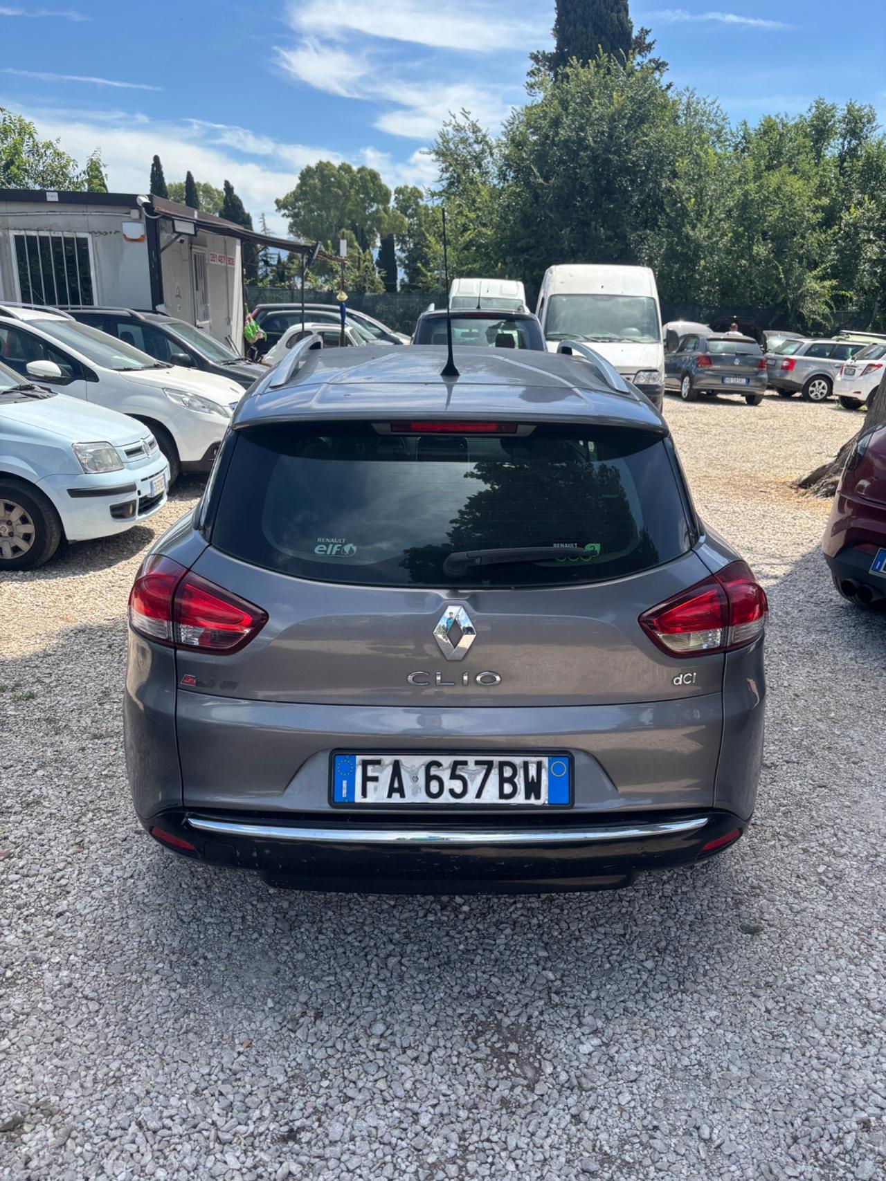 Renault Clio Sporter 1.5 dCi 8V 75cv Costume National