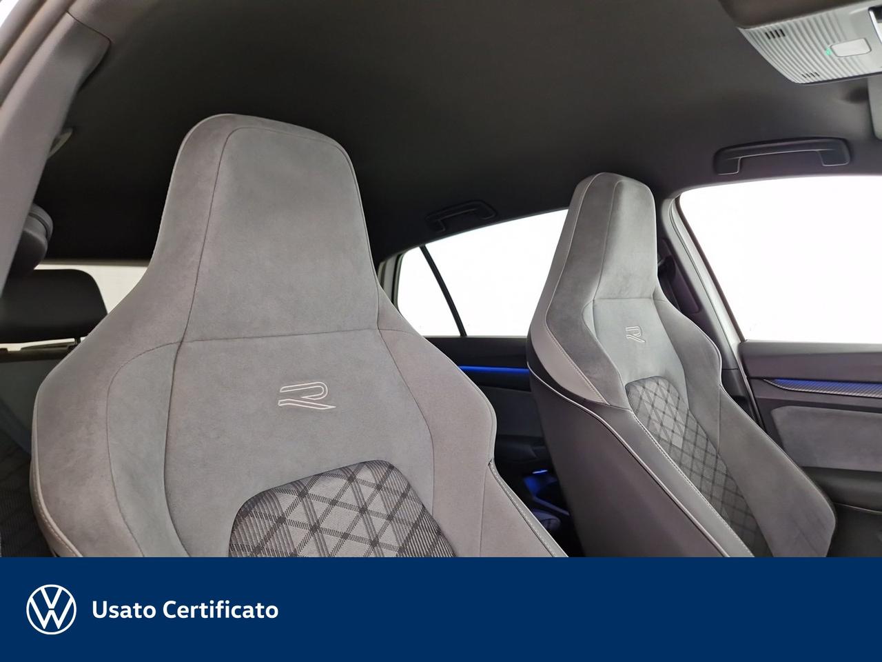 Volkswagen Golf 1.5 tsi evo r-line 130cv