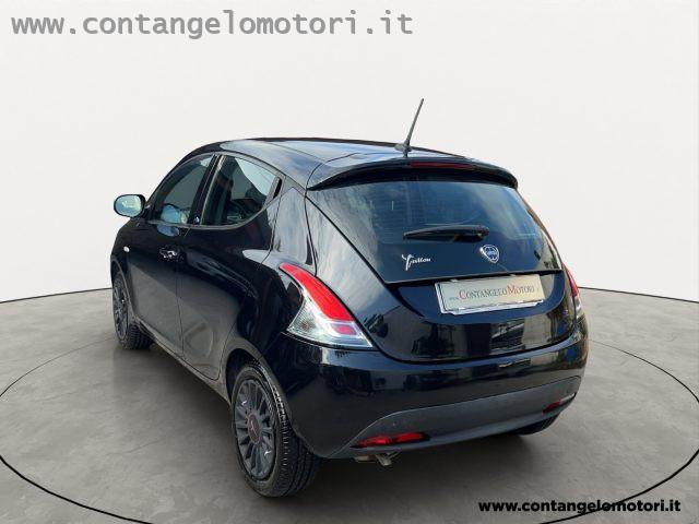 LANCIA Ypsilon 1.2 69 CV 5 porte S&S Black and Noir