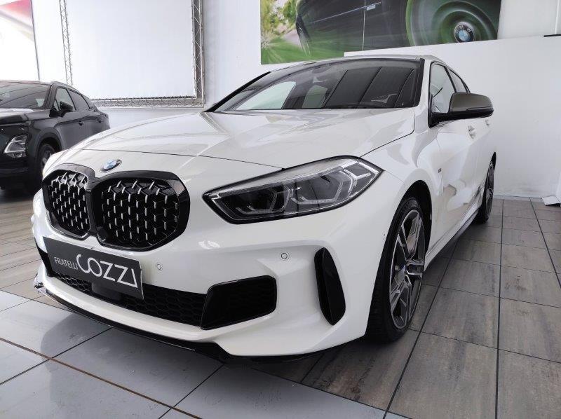 BMW Serie 1 (F40) - M 135i xDrive