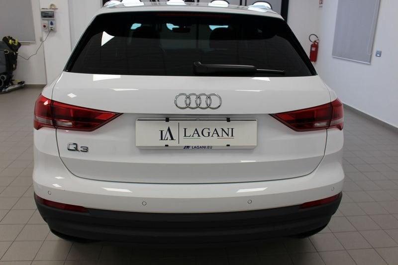 Audi Q3 35 TDI S tronic Business