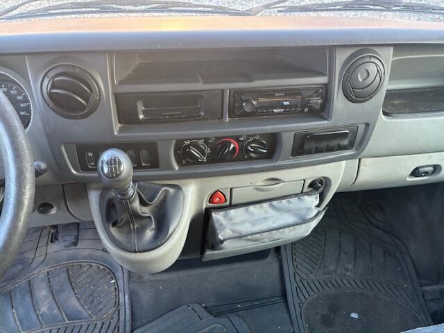 Renault Master T35 3.0 dci 140CV