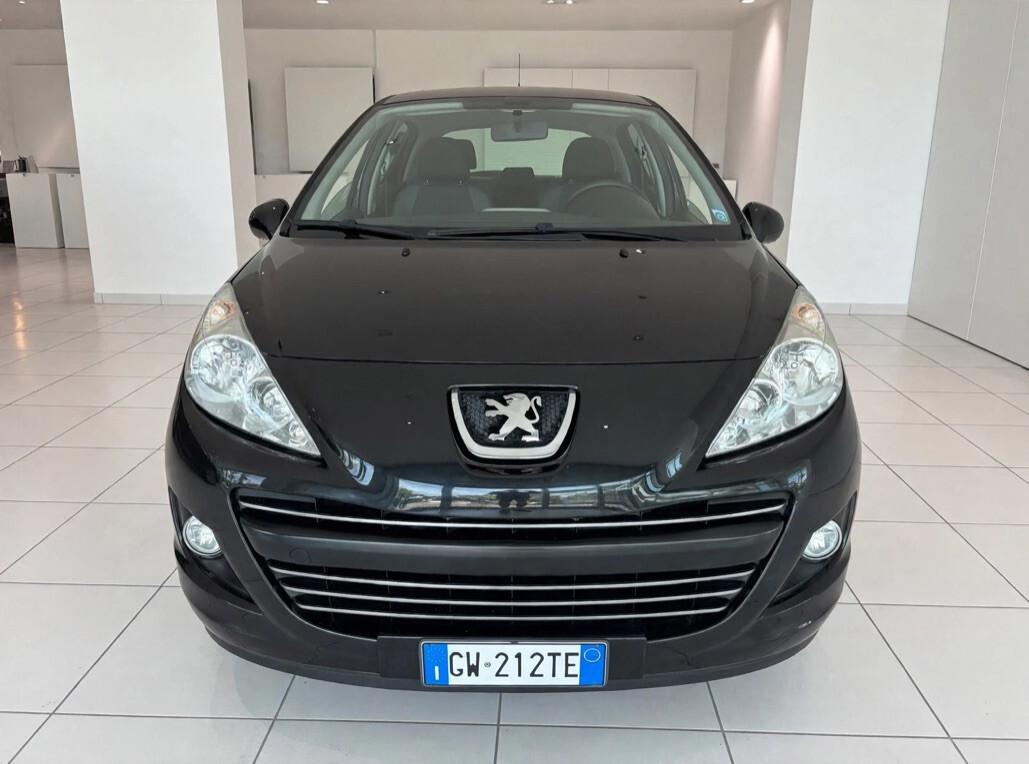 Peugeot 207 1.4 HDi 70CV 5p. NEOPATENTATI
