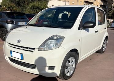 Daihatsu Sirion 1.0 Hiro