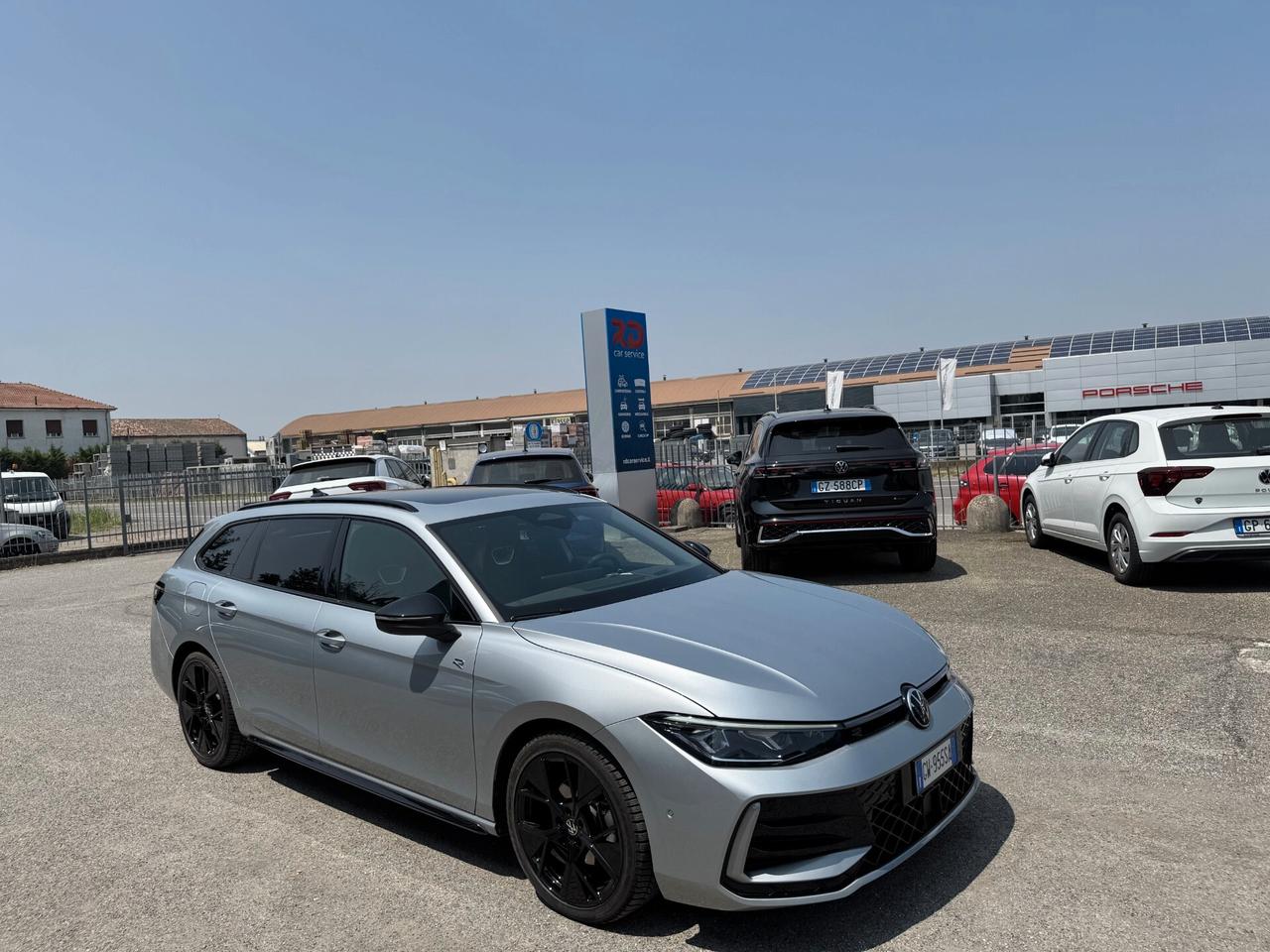 Volkswagen Passat 1.5 etsi act R-Line dsg Full Opt. / NO VINCOLI