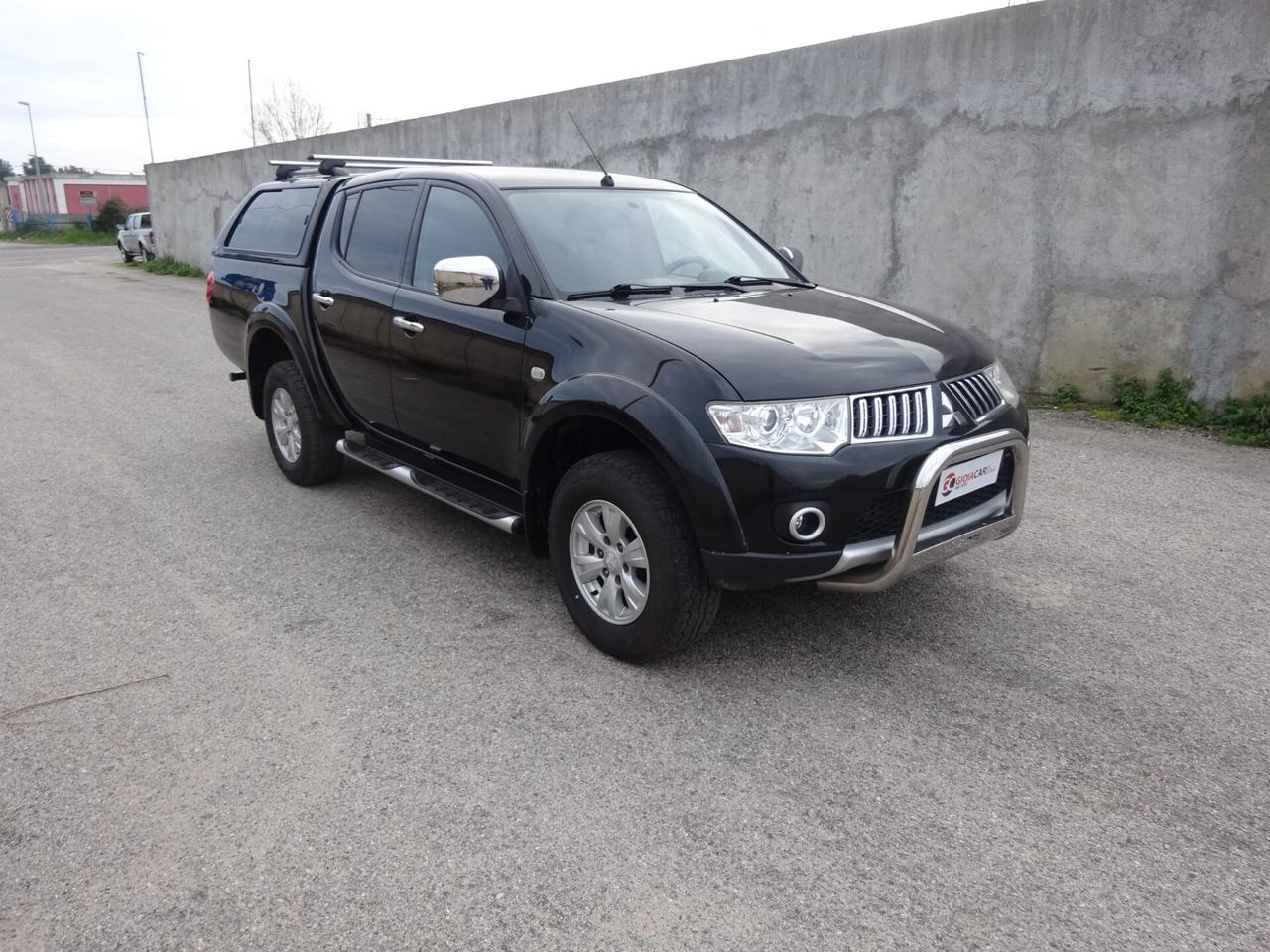 Mitsubishi L 200 PK CASSONATO