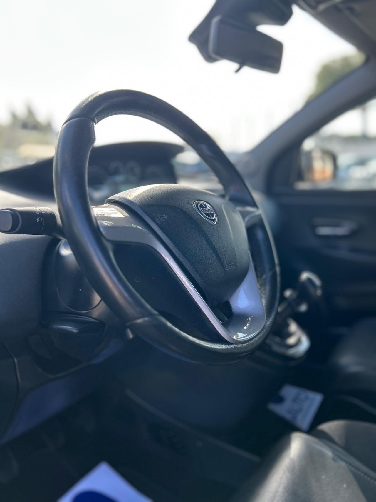 Lancia Ypsilon 1.2 Platinum