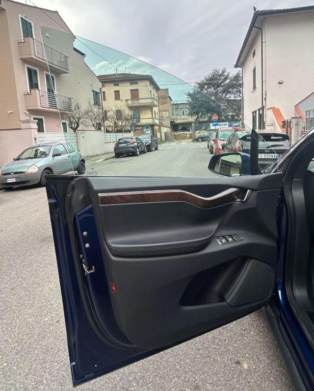 TESLA Model X Long Range AWD