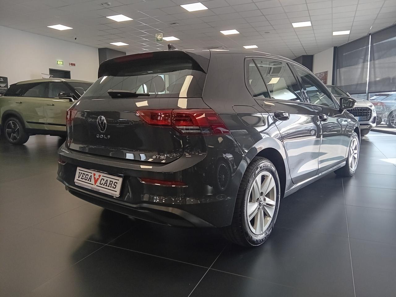 Volkswagen Golf 1.0 eTSI EVO DSG Life