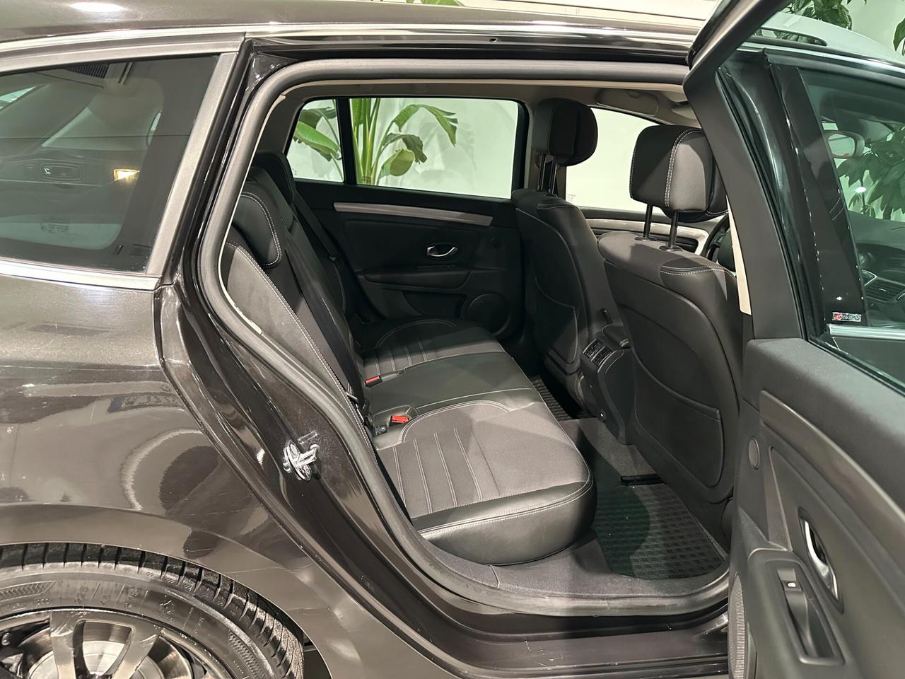 Renault Laguna sportour 2.0 dCi 175CV Proactive 4Control