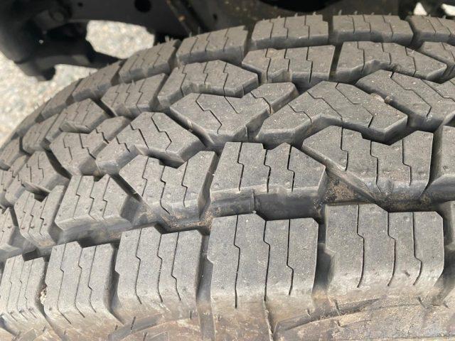 TOYOTA Hilux 2.4 TD 4WD 2/2 Extra Cab Pup. SR5