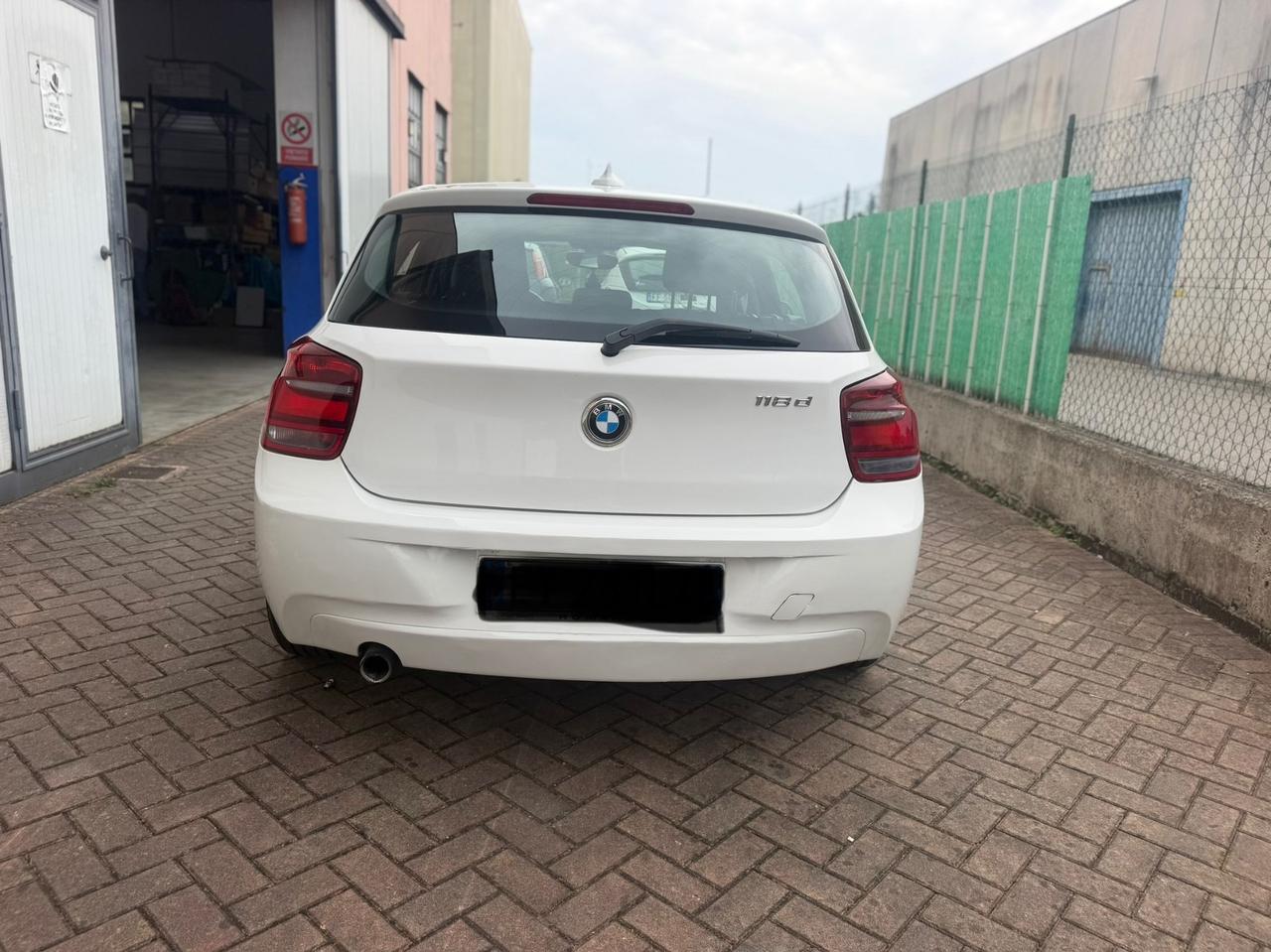 Bmw 118 5p. Sport 2015 interni pelle