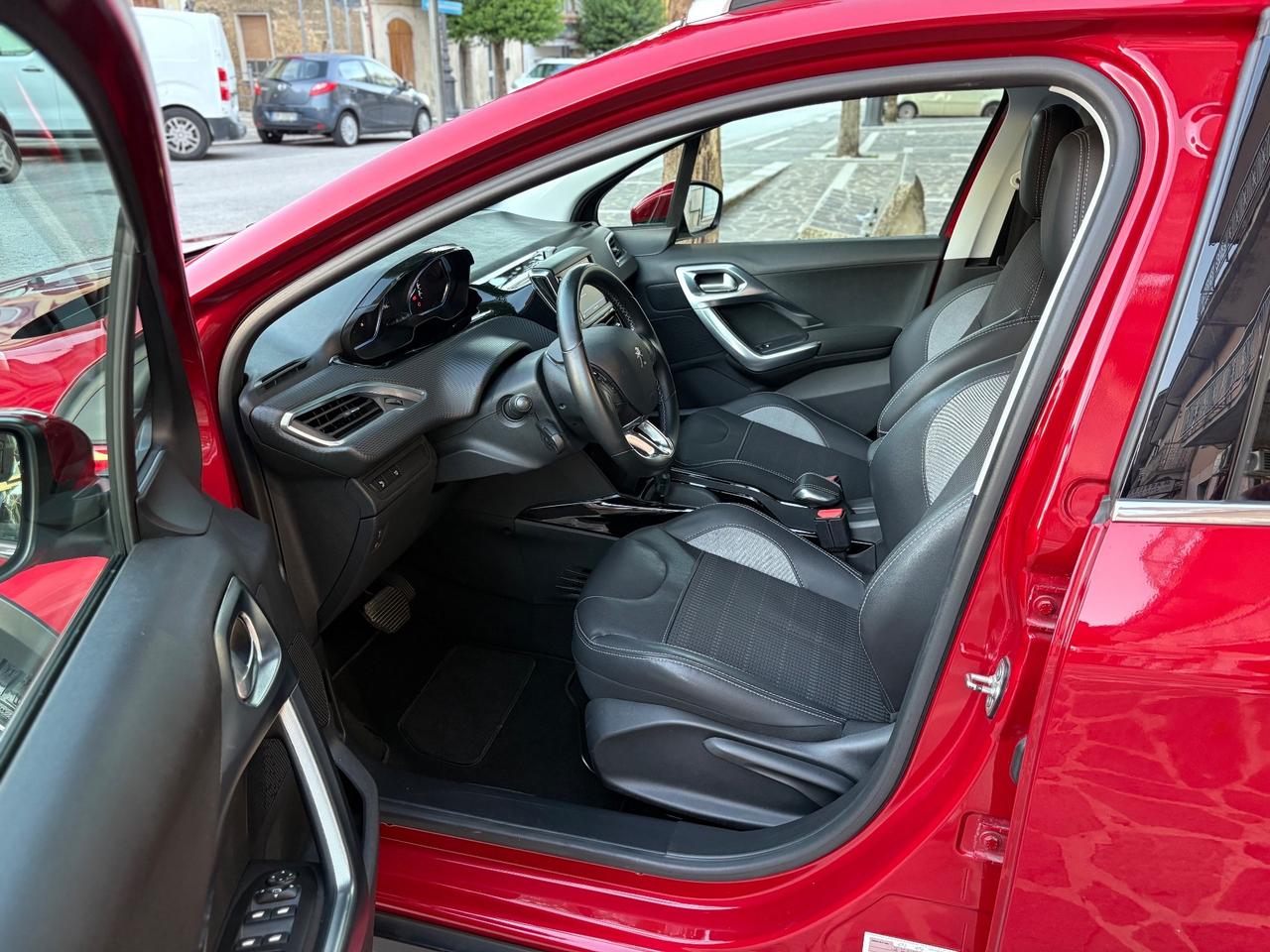 Peugeot 2008 BlueHDi 120 EAT6 Allure FULL/LED/NAV