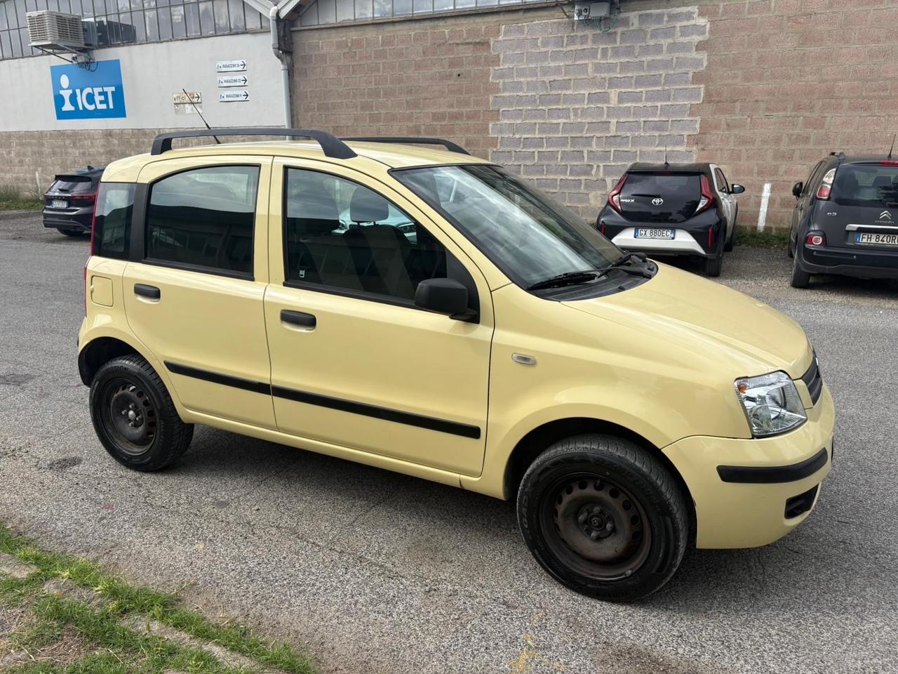 Fiat Panda 1.2 Dynamic natural power 2009 196.000 km