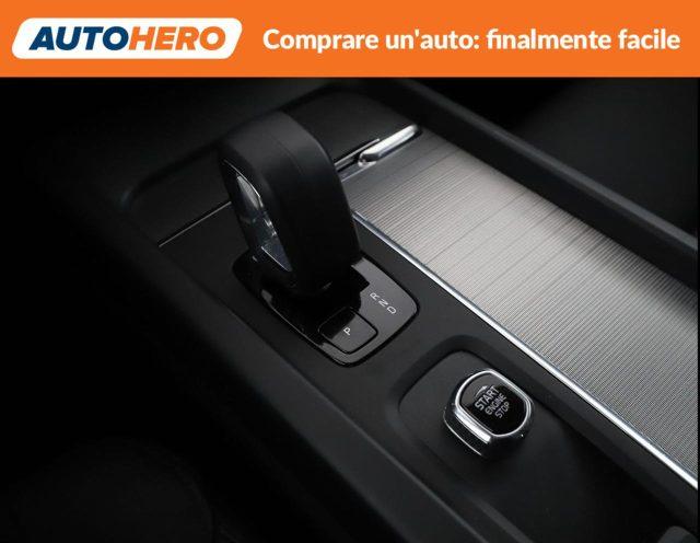 VOLVO V60 B4 (d) automatico Essential