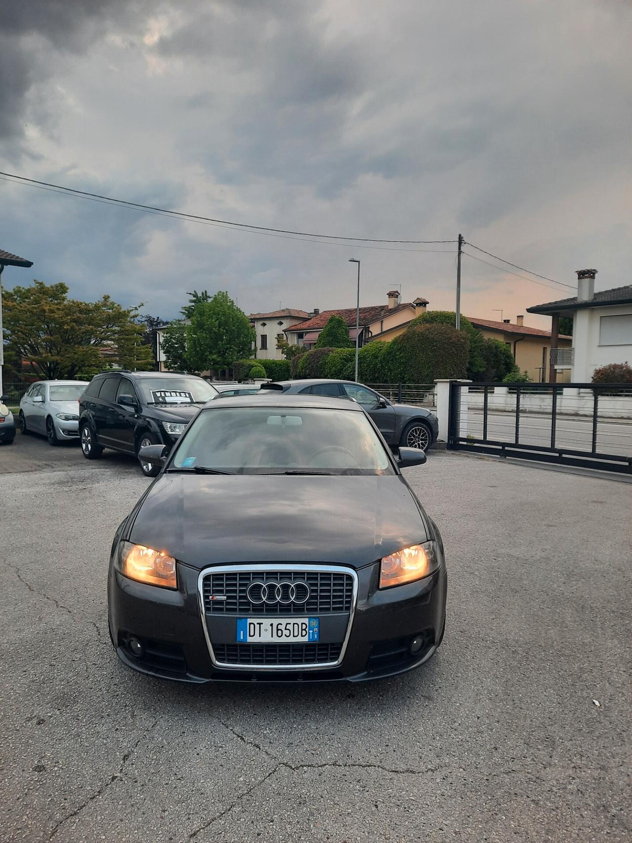 Audi A3 2.0 16V TDI ESTERNO S-LINE Ambition 170 cavalli