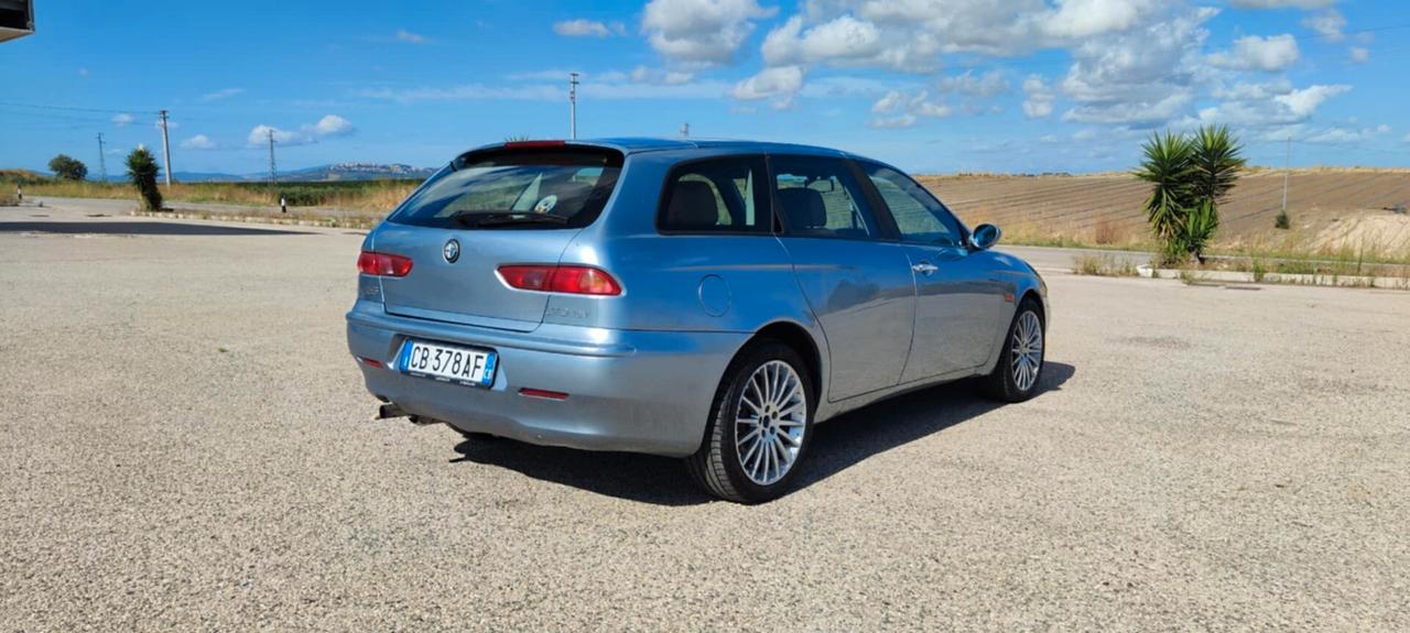 Alfa Romeo 156 1.9 JTD cat Distinctive