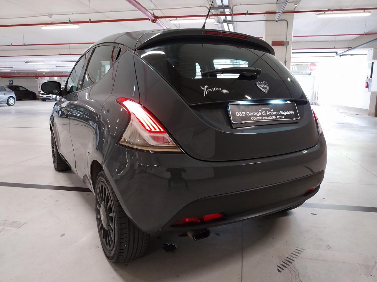 Lancia Ypsilon 1.2 69 CV 5 porte GPL Ecochic S Momodesign