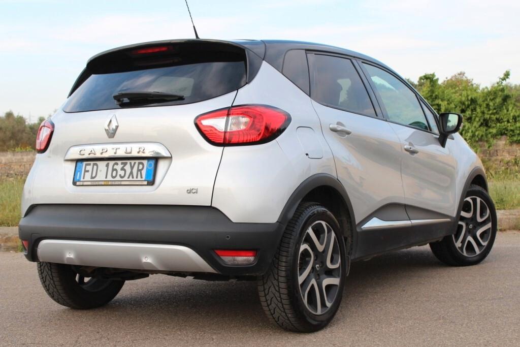 Renault Captur 1.5 dCi 90CV *PELLE *CAMERA