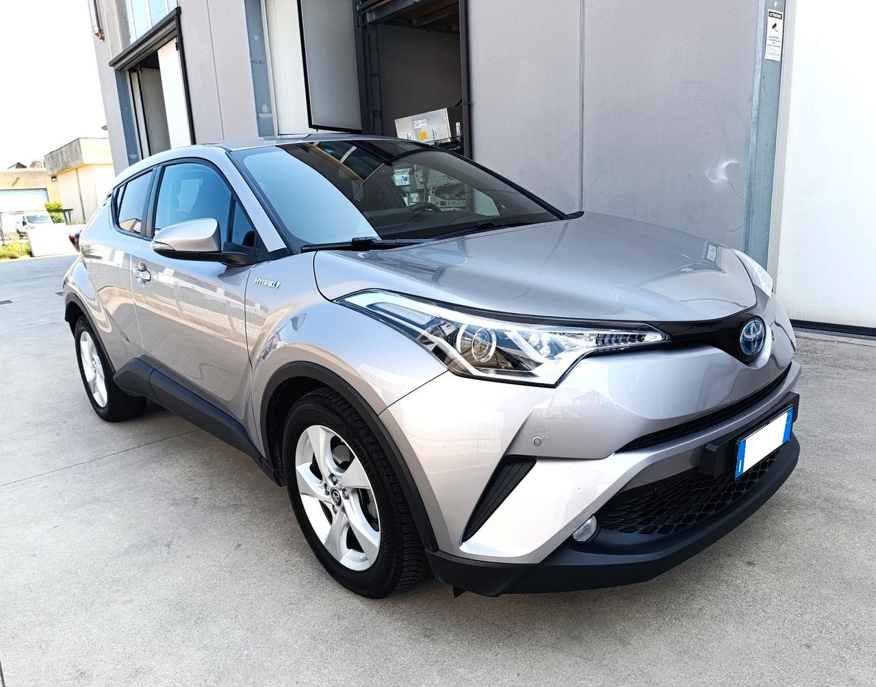 Toyota C-HR 1.8 Hybrid E-CVT Active