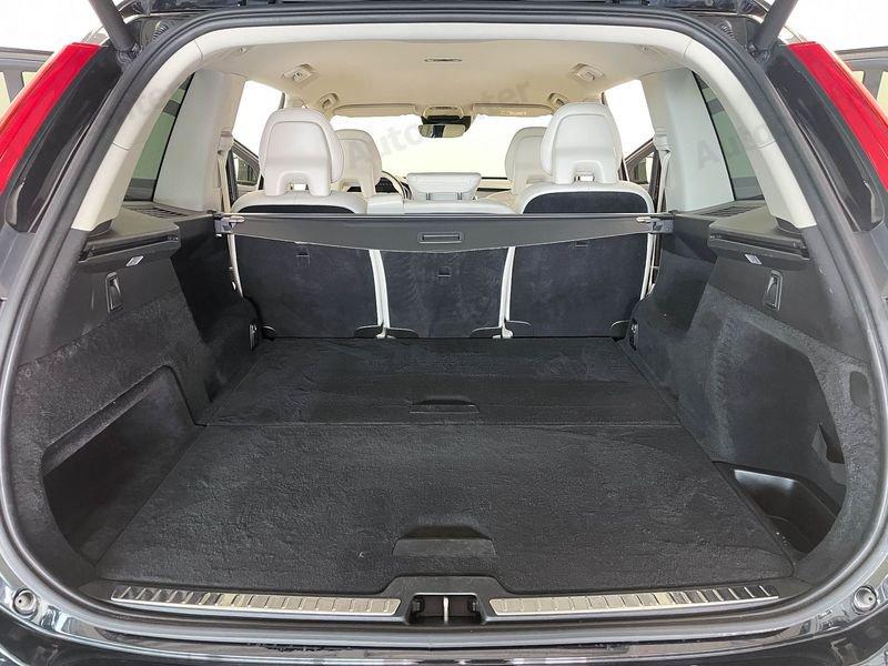 Volvo XC90 D4 190CV AUT TRAZIONE ANTERIORE 5 POSTI MOMENTUM