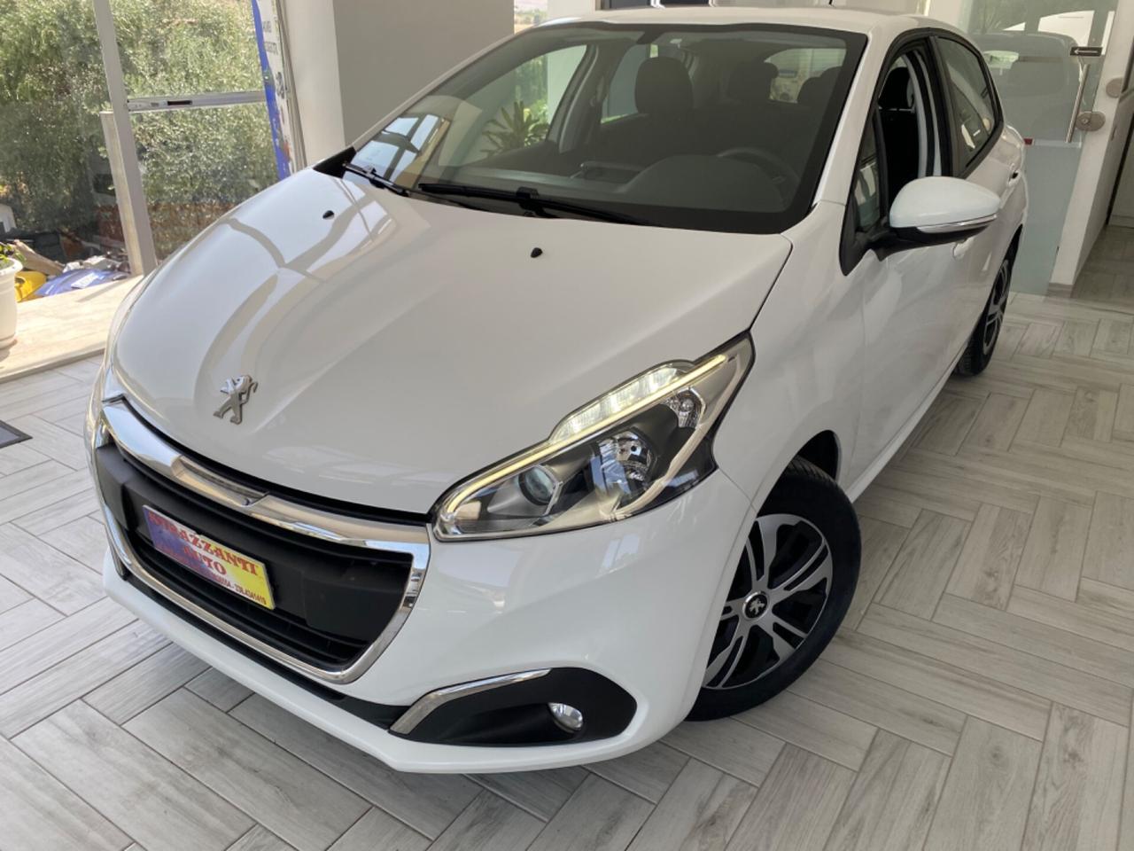 Peugeot 208 PureTech 5P ALLURE NAVI/FULL LED2020