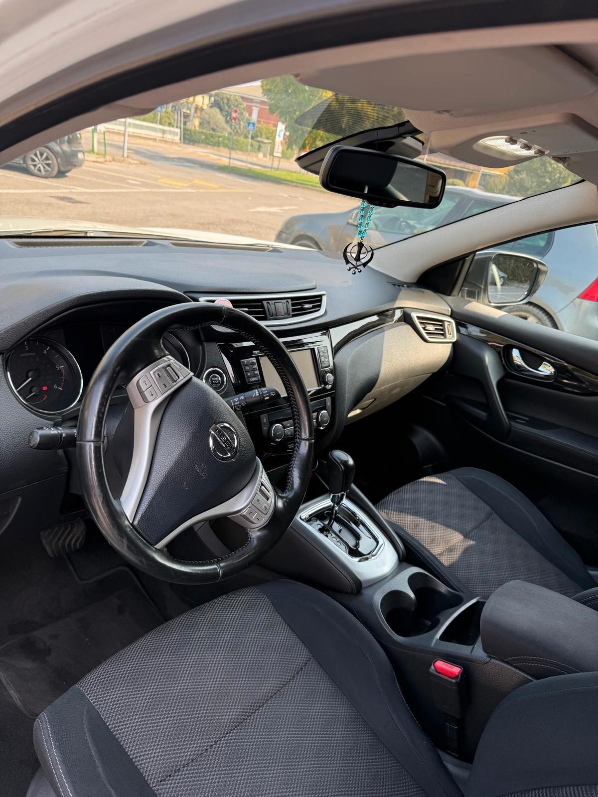 Nissan Qashqai 1.6 dCi DPF 360