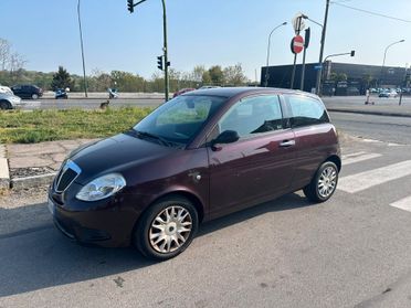 Lancia Ypsilon 1.2 Versus