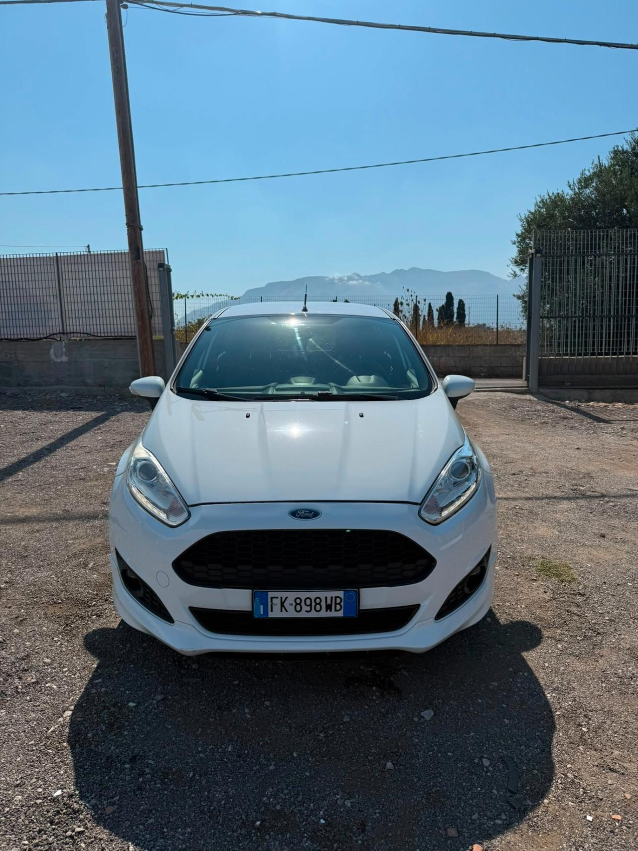 Ford Fiesta 1.5 TDCi 75CV 5 porte ST-Line