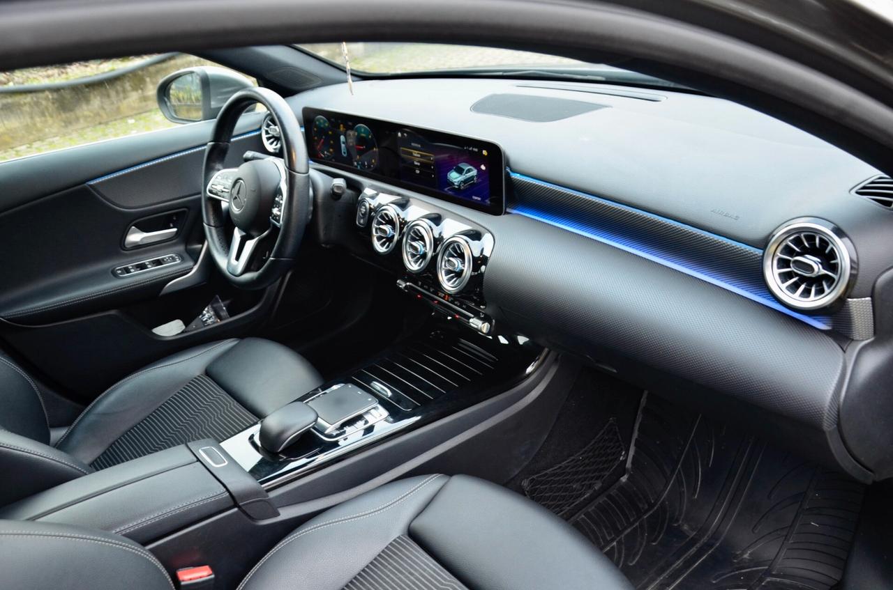 MERCEDES-BENZ A 180d SPORT 116cv AUTO, UFF ITALIANA, SERVICE CON FATTURE, EURO 6D, FARI LED, NAVI, RETROCAMERA, APPLE ANDROID, LUCI 64 COLORI, PERMUTE