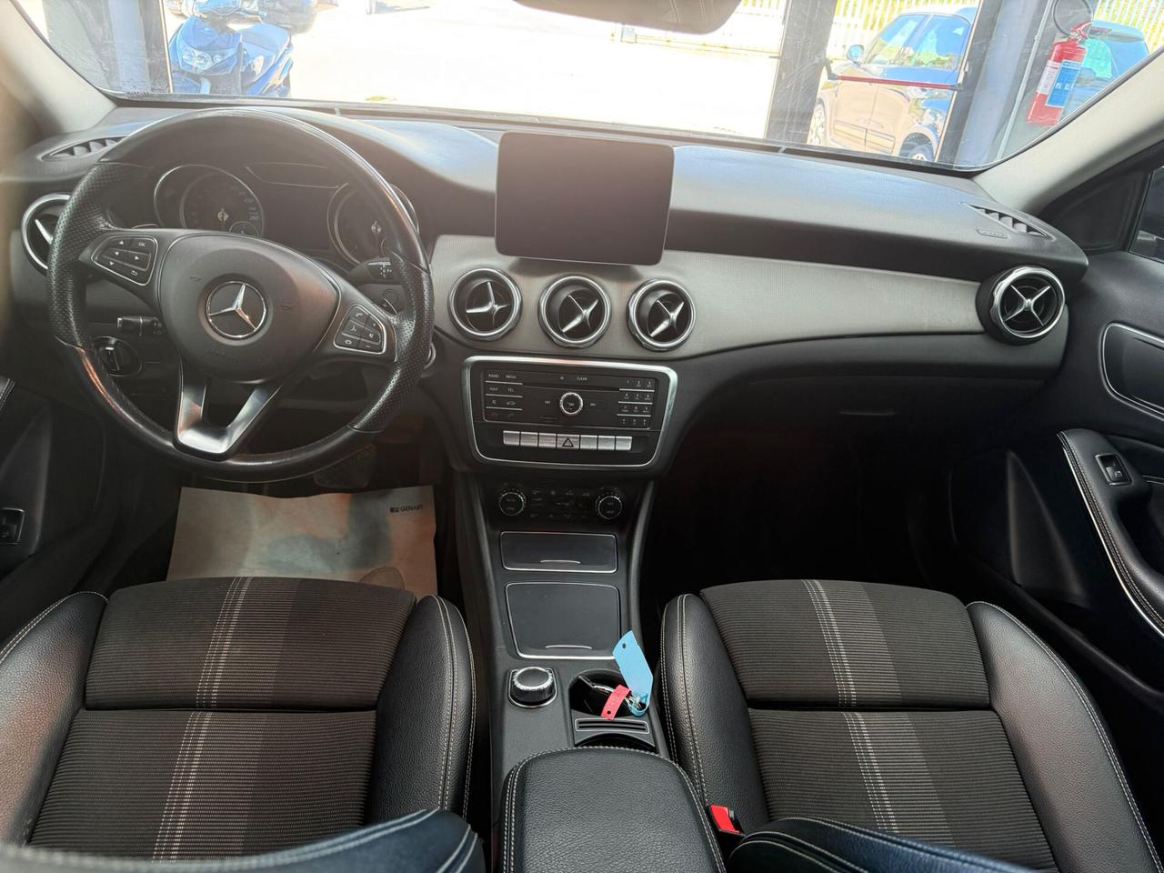 Mercedes-benz GLA 200 d Automatic Sport