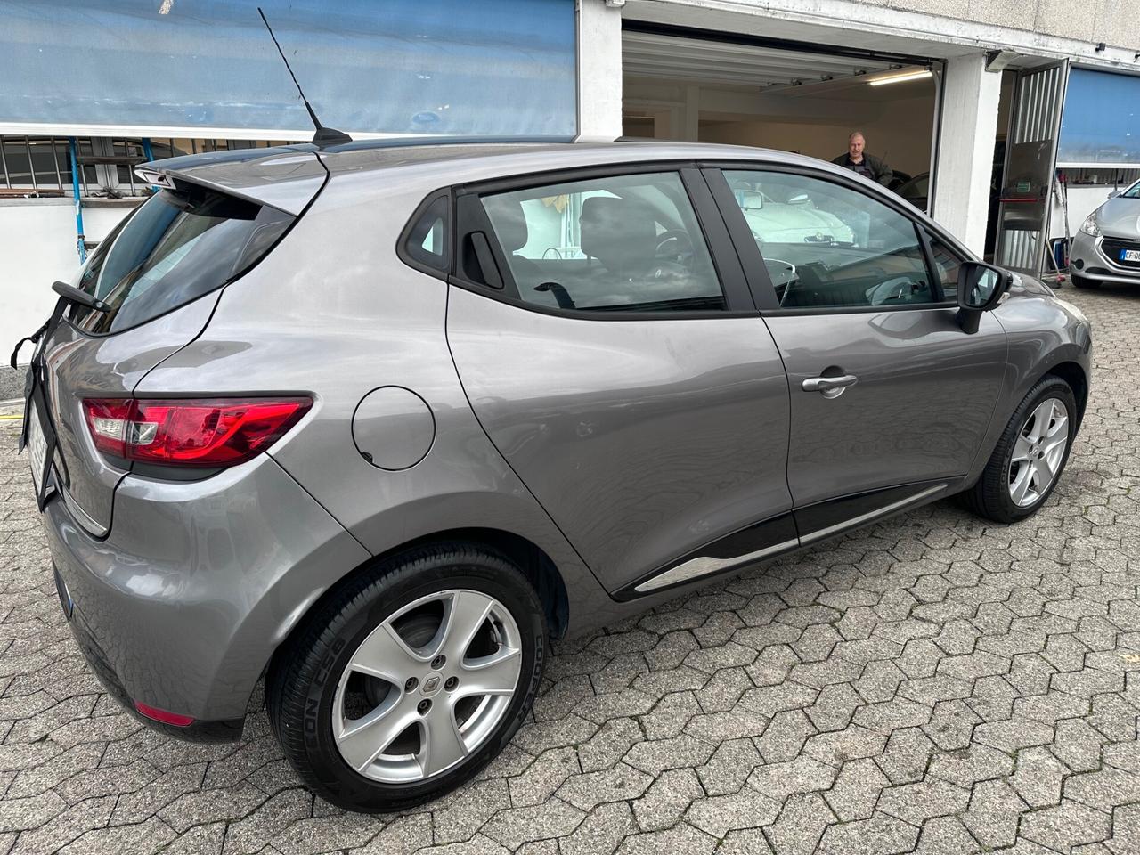 Renault Clio 1.2 75CV 5 porte Wave*EURO5*NEOPATENTATI