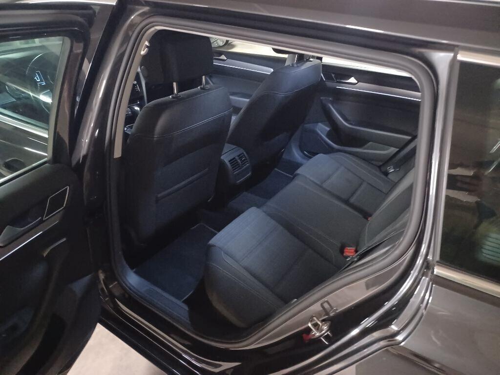 Volkswagen Passat Variant 2.0 TDI SCR EVO DSG Business