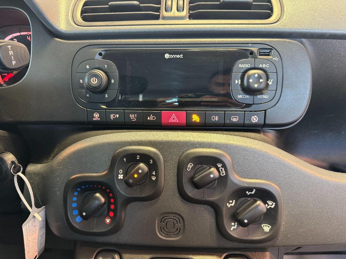 FIAT Panda 1.2 Lounge solo 70.000km
