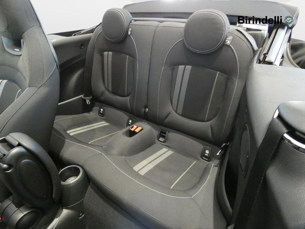 MINI Mini Cabrio (F57) - Mini 2.0 Cooper S JCW Cabrio