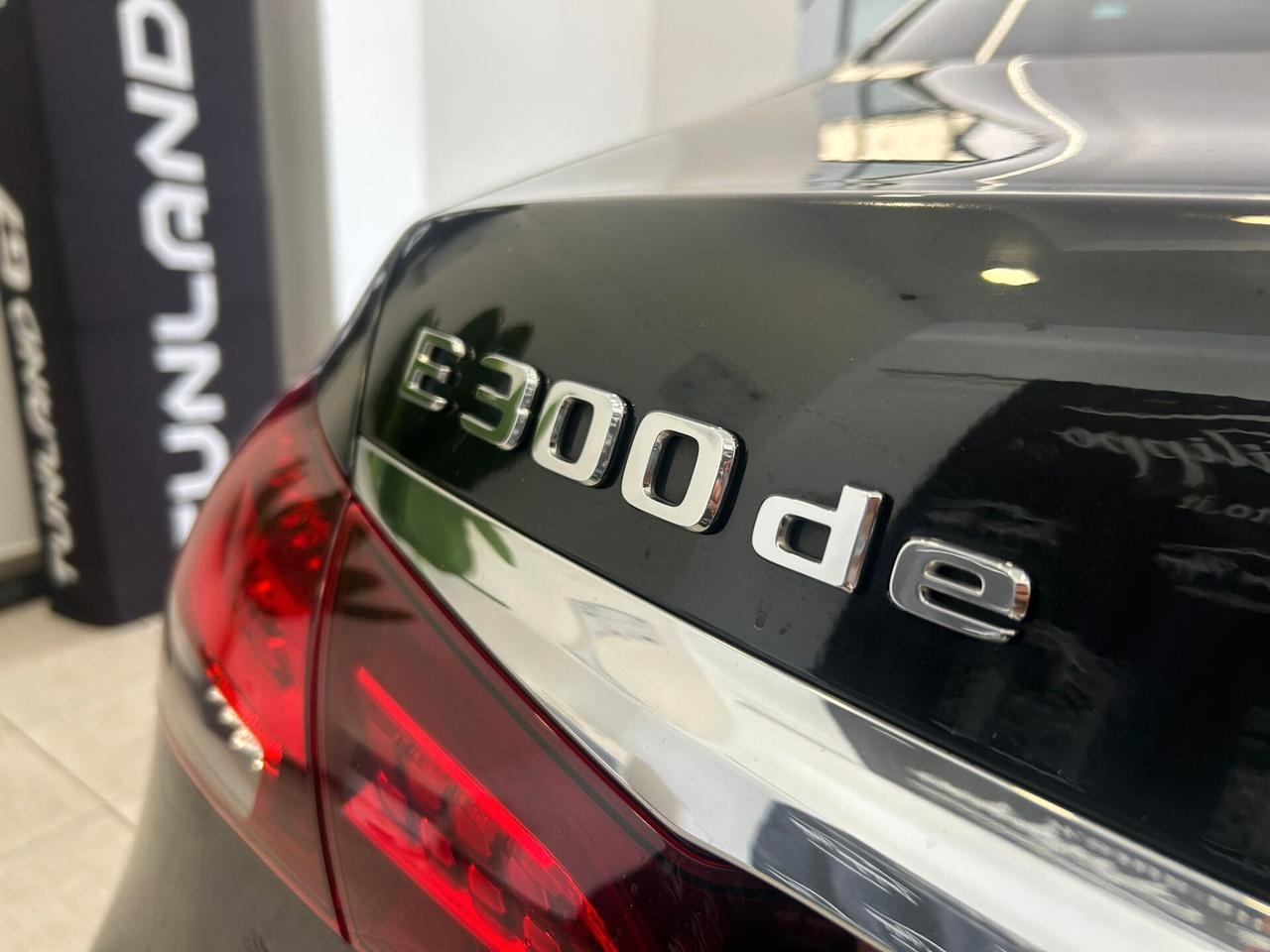Mercedes E 300 de Auto EQ-Power Premium Plus 2021