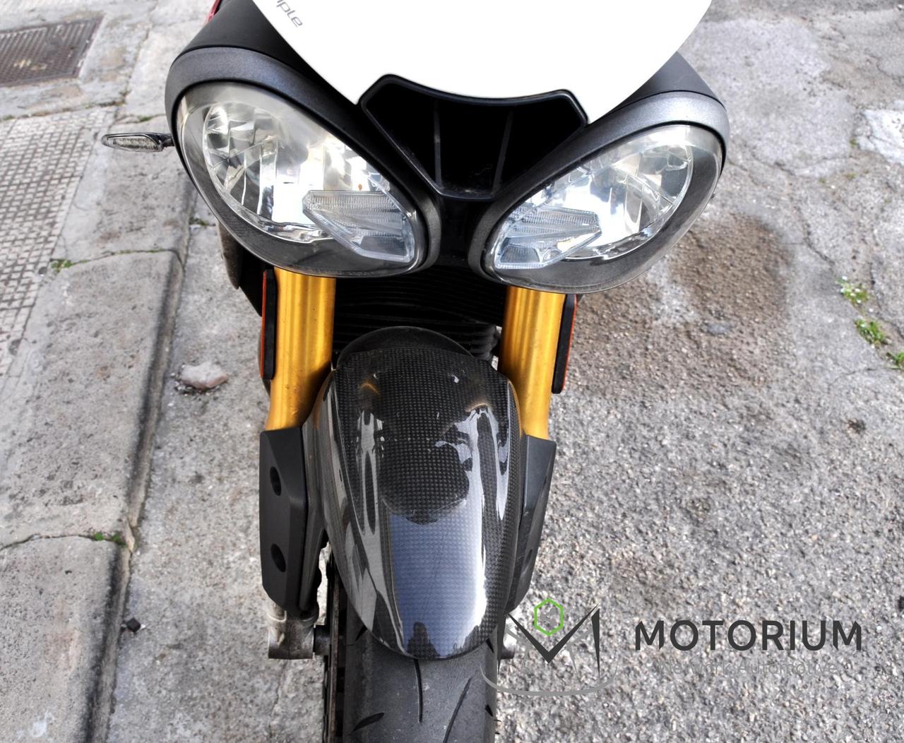 Triumph Speed Triple R 1050