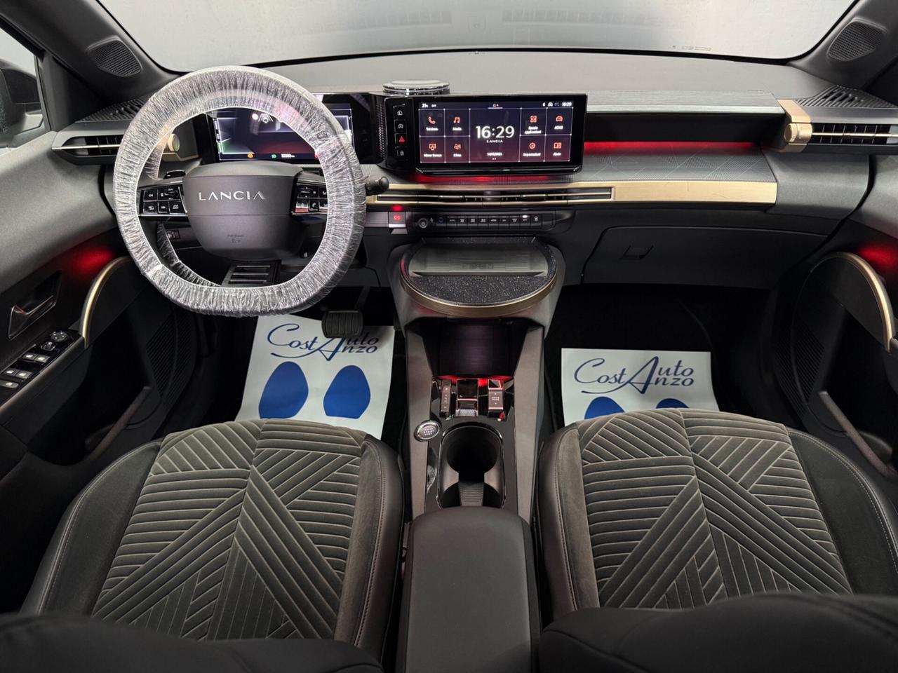 Lancia Ypsilon 1.2 Hybrid Edizione Cassina