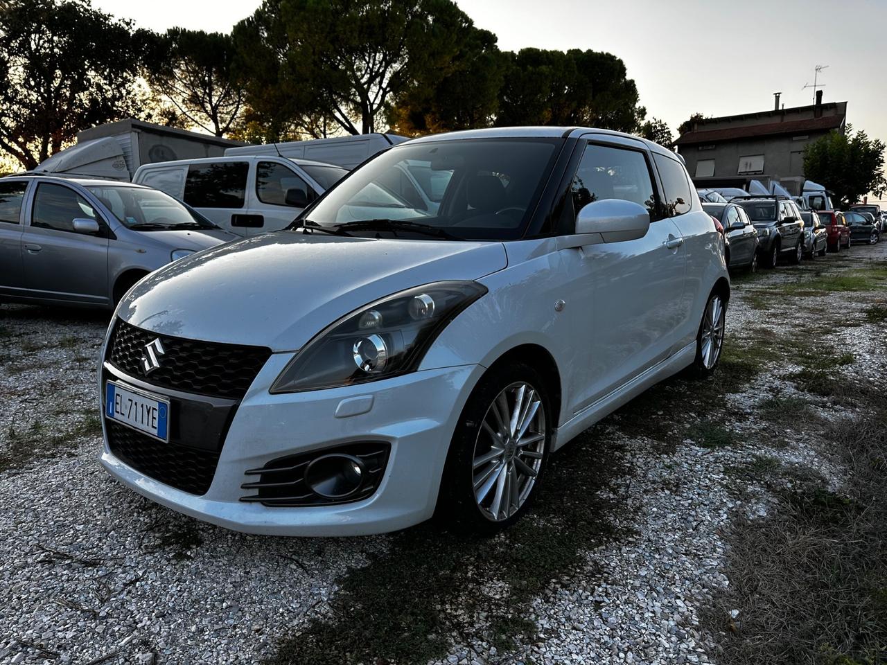 Suzuki Swift 1.6 VVT 3 porte Sport