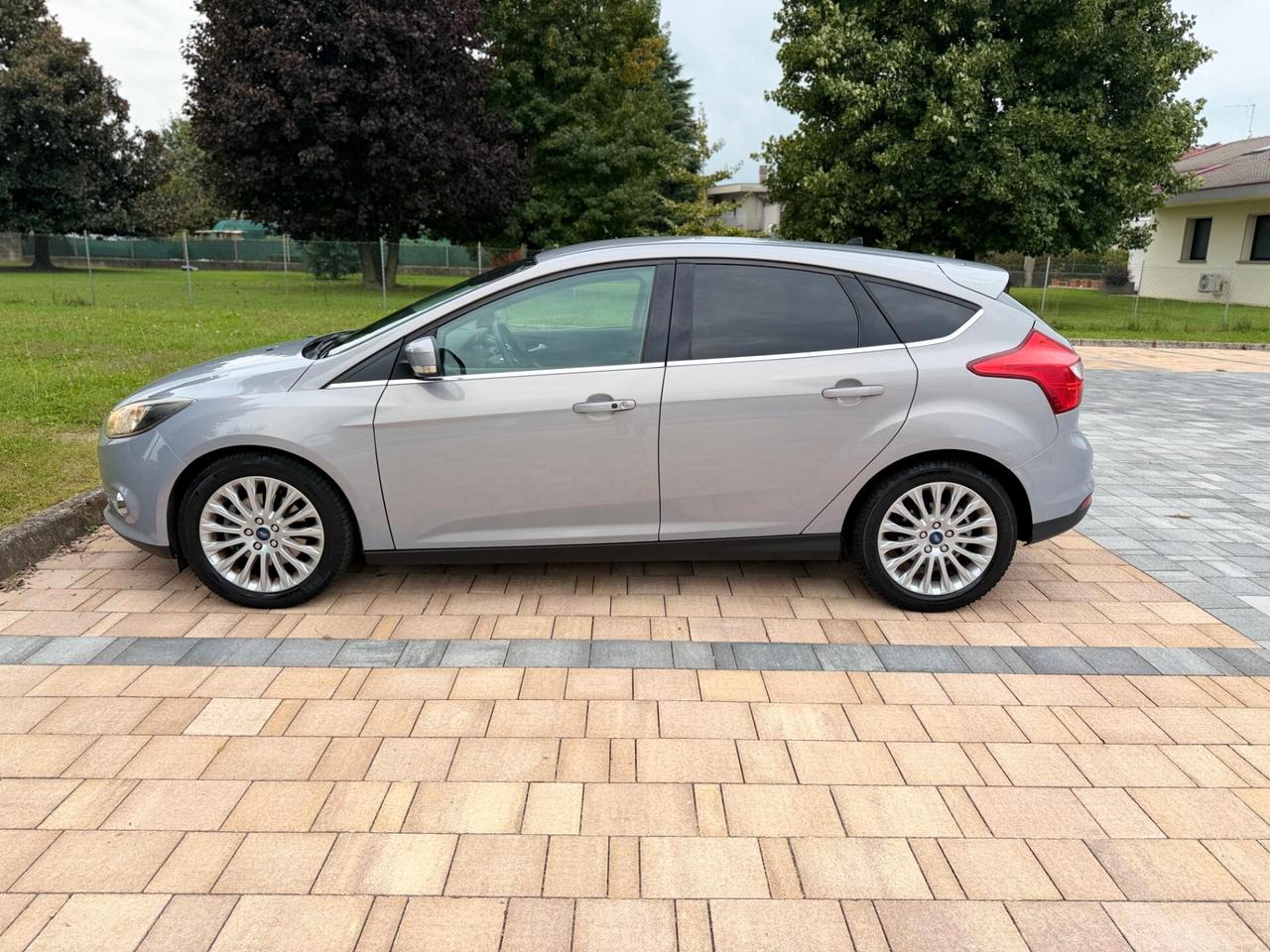 Ford Focus 1.6 EcoBoost 150 CV Titanium neopatentati