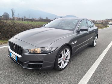 JAGUAR XE 2,0 180CV- AUTOMATICA-EURO 6- MOTORE NUOVO
