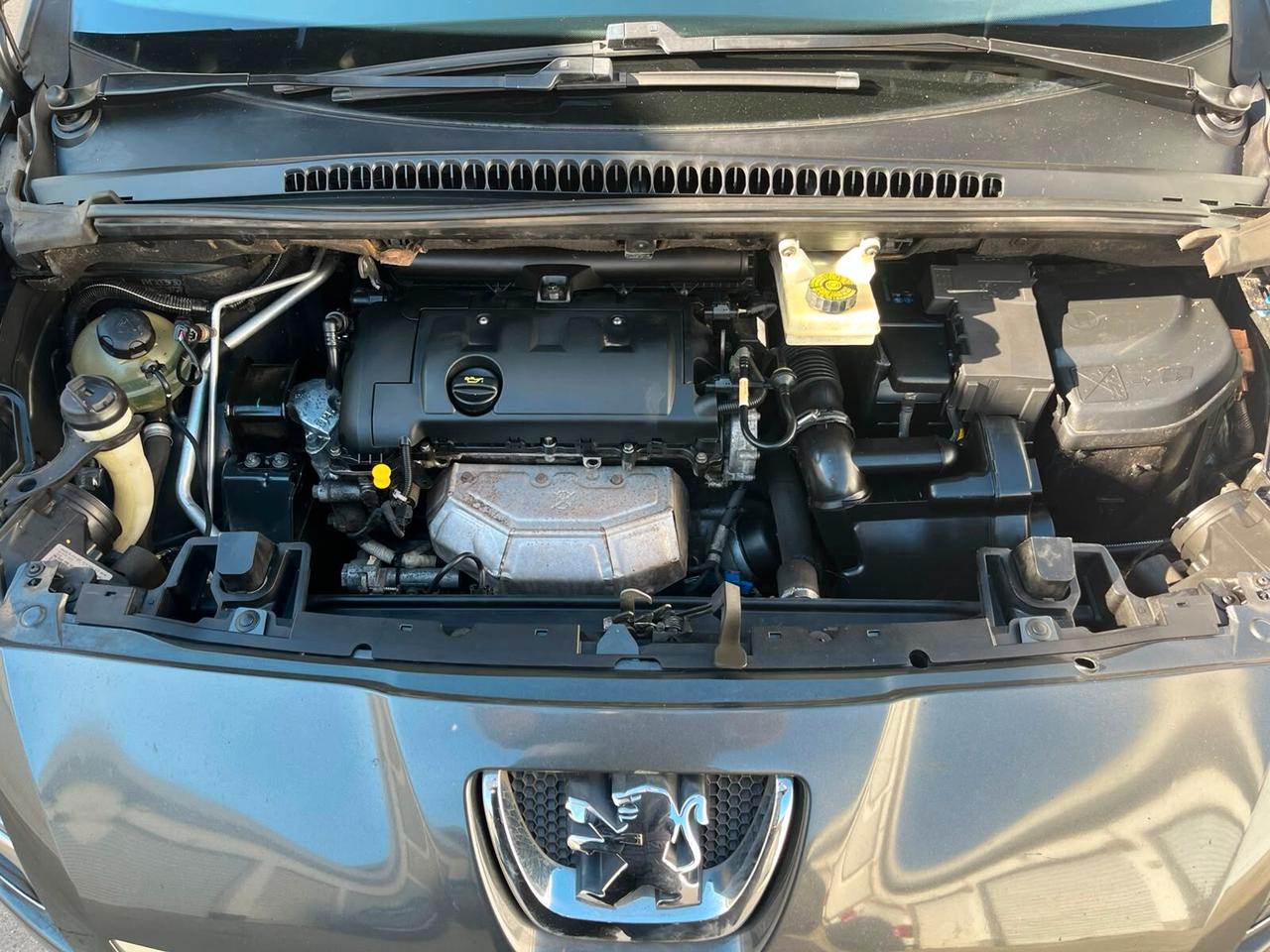 Peugeot 5008 1.6 VTi 120CV Tecno 7 POSTI